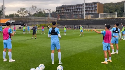  U17 Việt Nam thua U18 Seoul FC 1-4 trong trận đấu tập tại Hàn Quốc